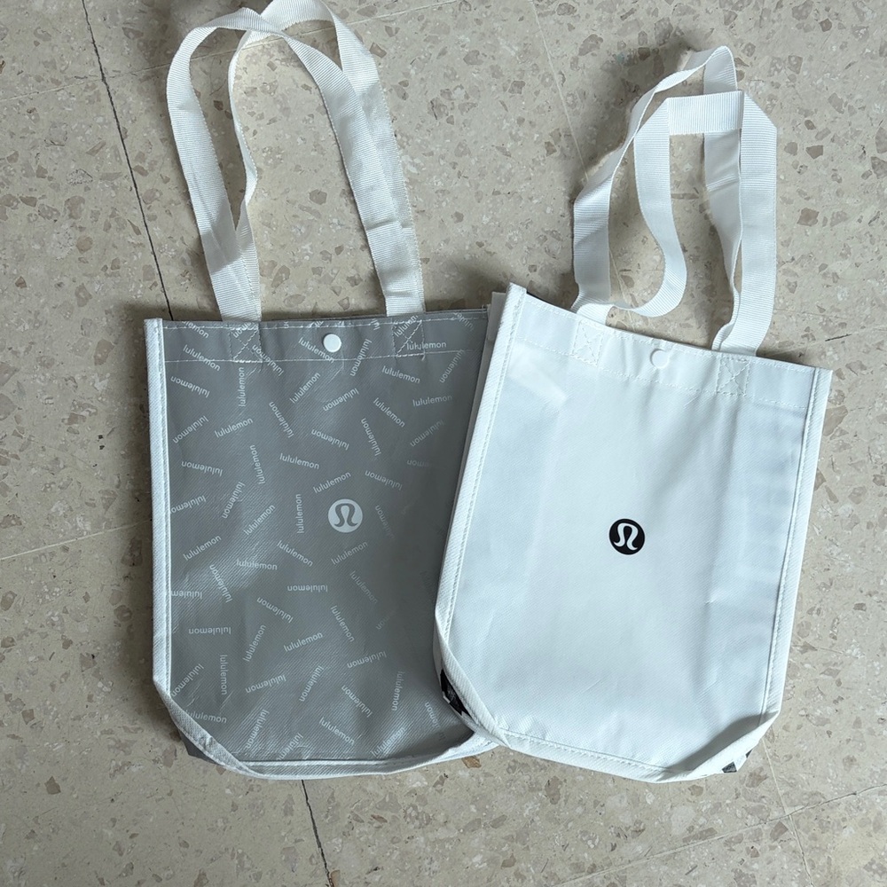 lululemon athletica Gray and White Tote Duo